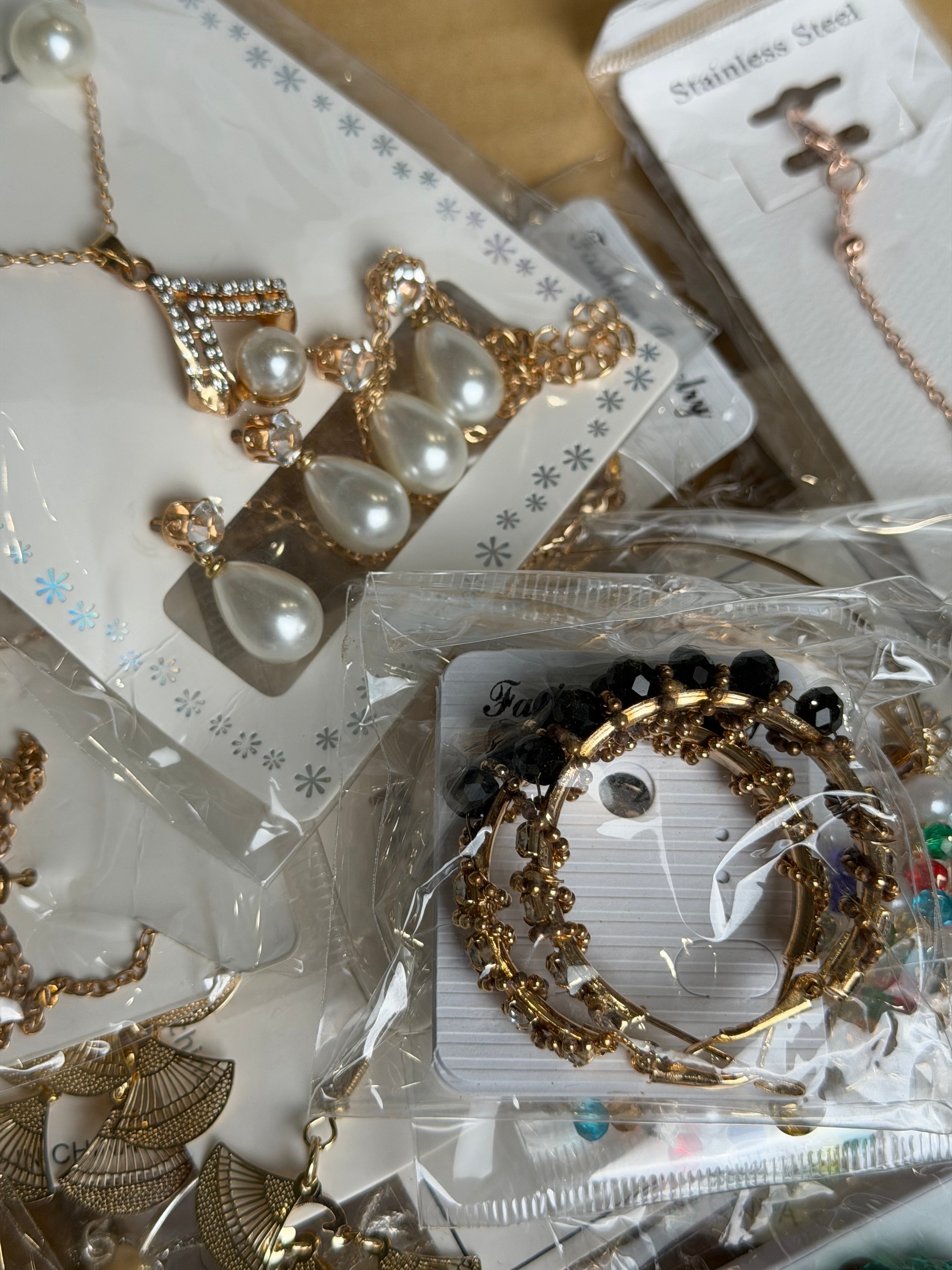 Pack of 15 Sets Jewellery Deal