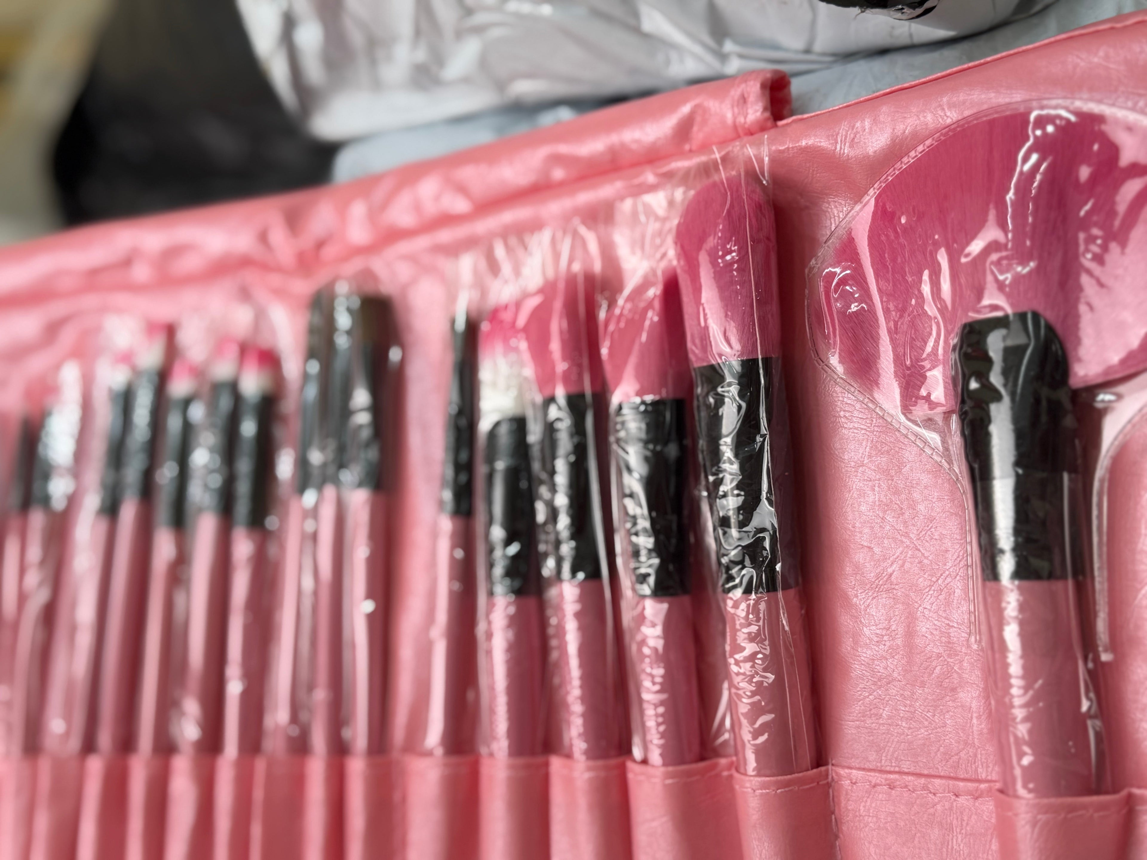 Balck and Pink Makeup Brushes Set