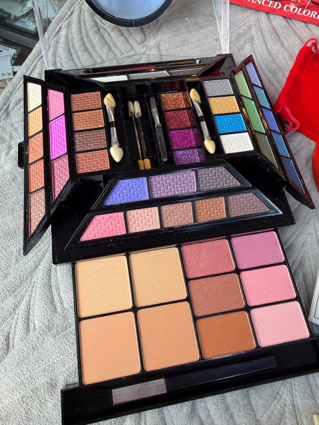 30 in 1 Colours Deal