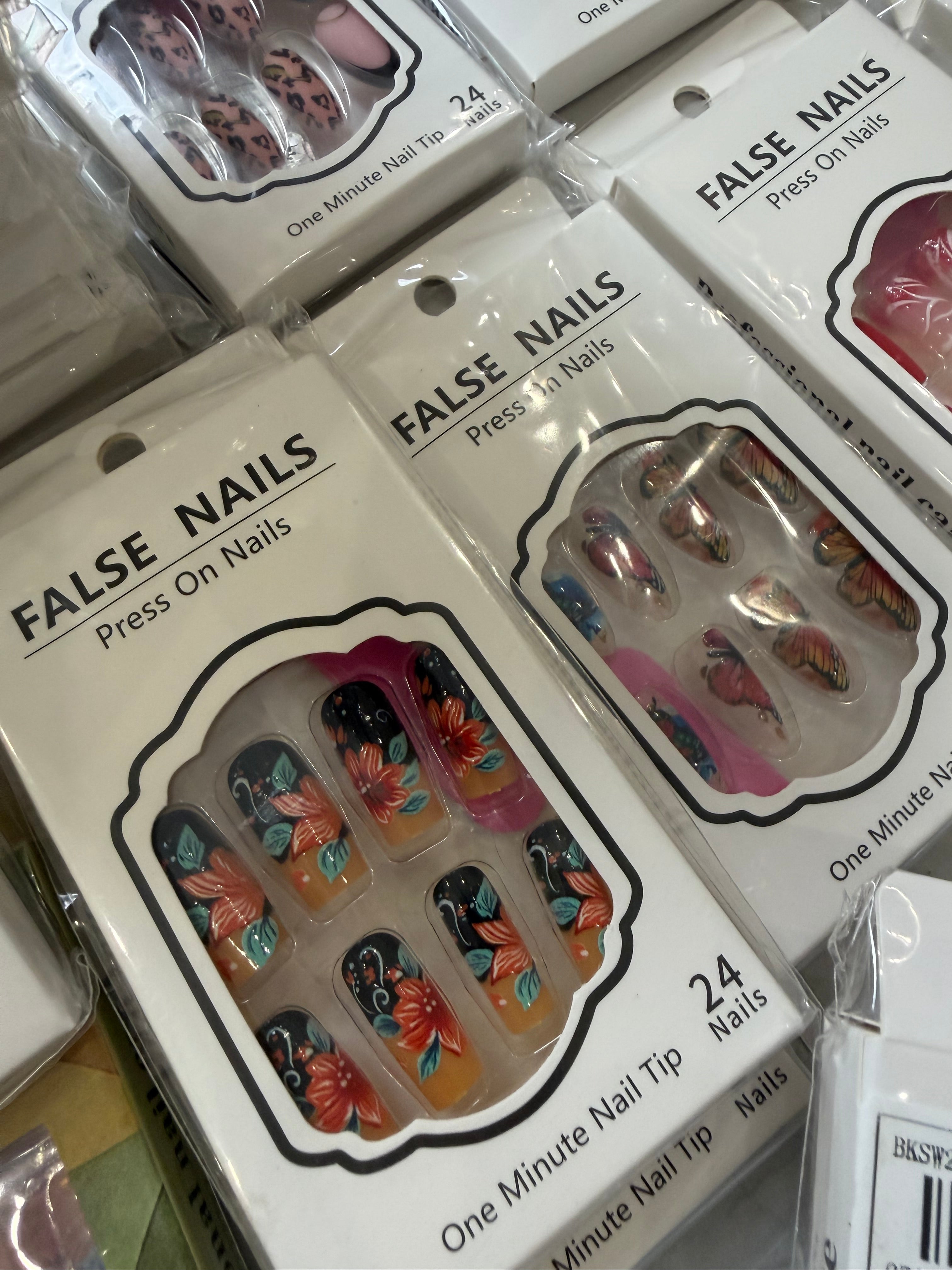 Pack of 15 Artificial Nails Deal