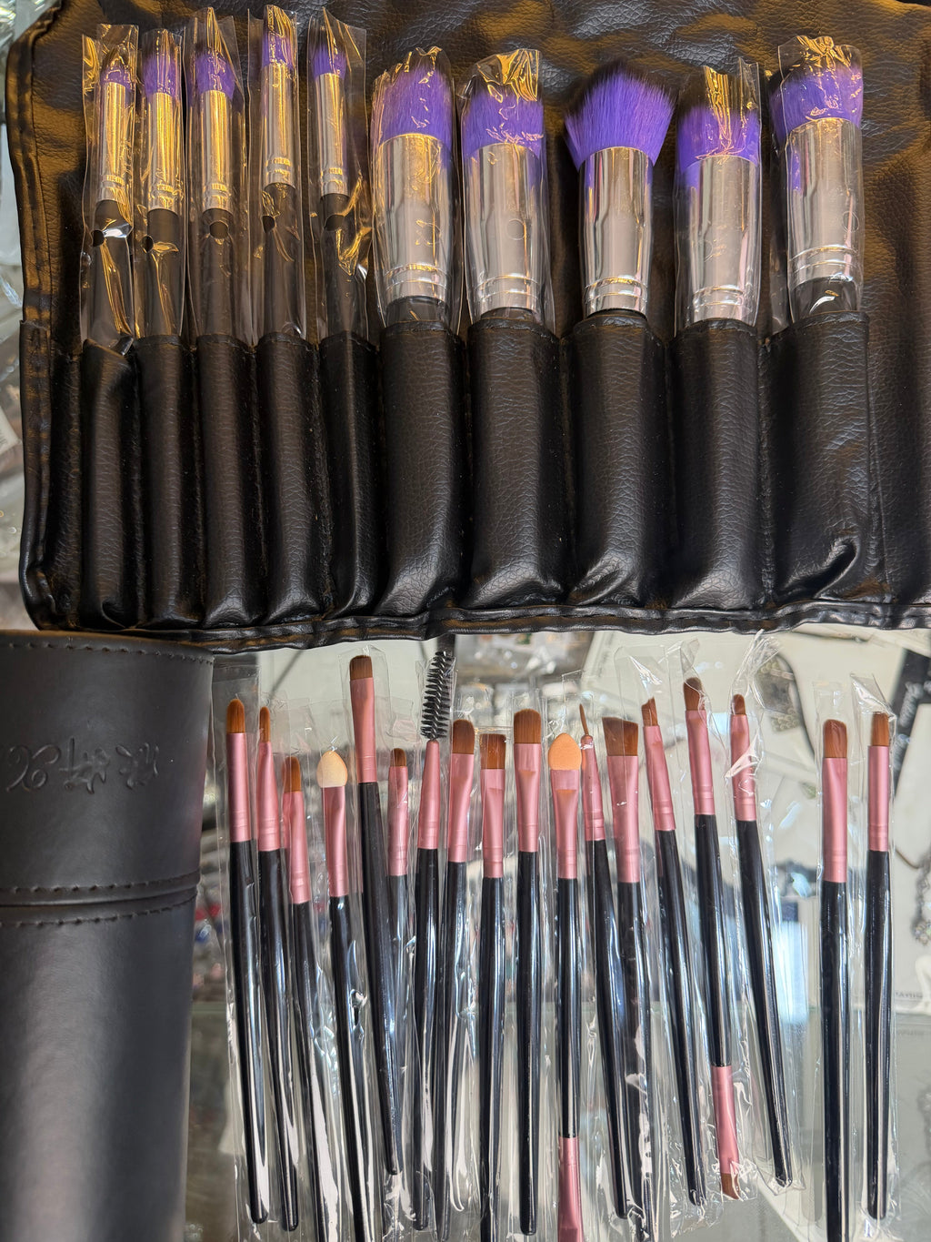 Pack of 2 Makeup Brushes Deal