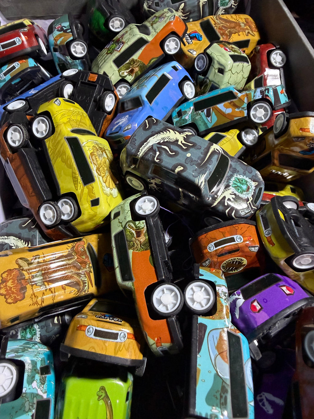 Pack of 30 kids Cars Deal