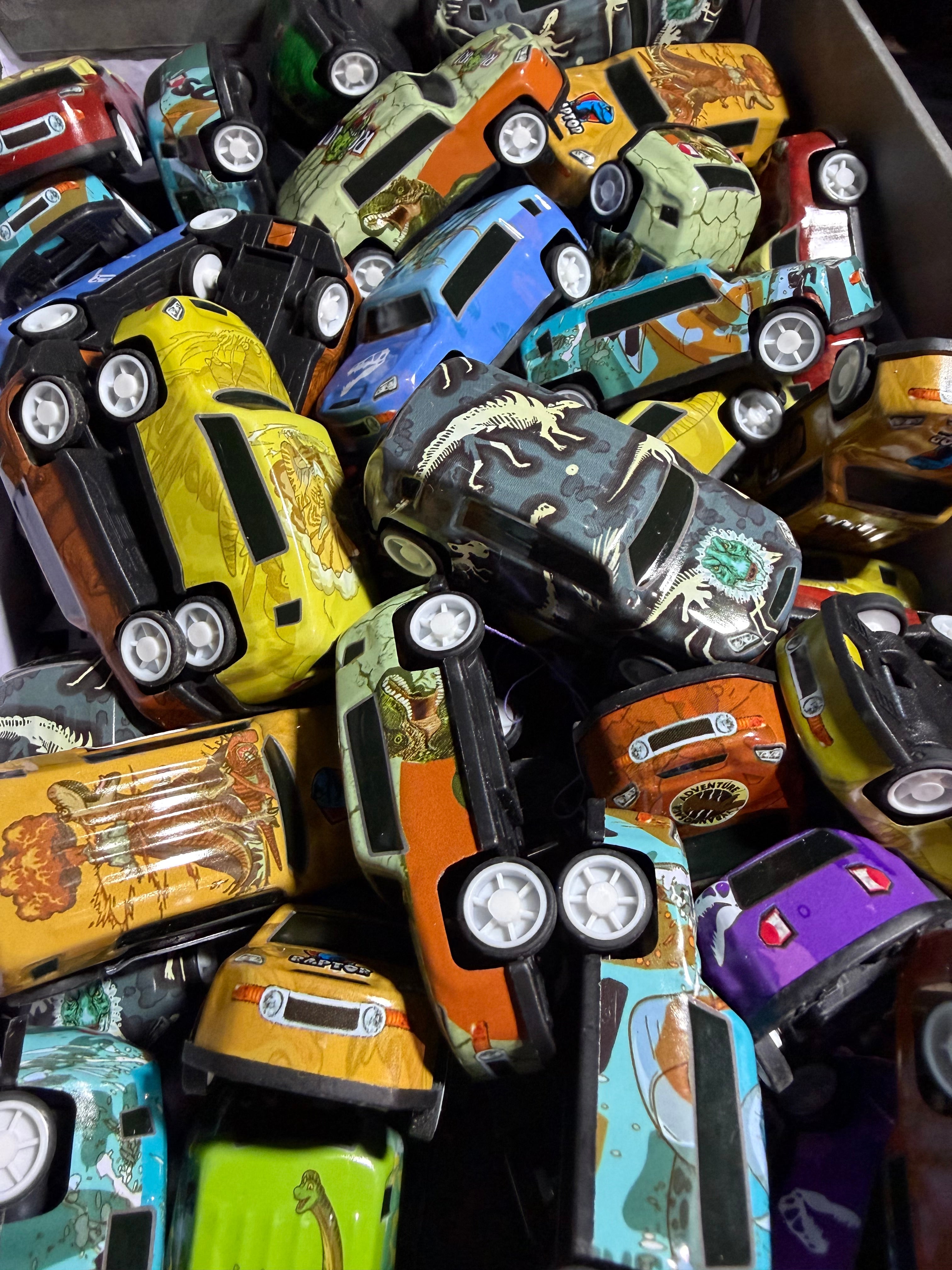 Pack of 30 kids Cars Deal