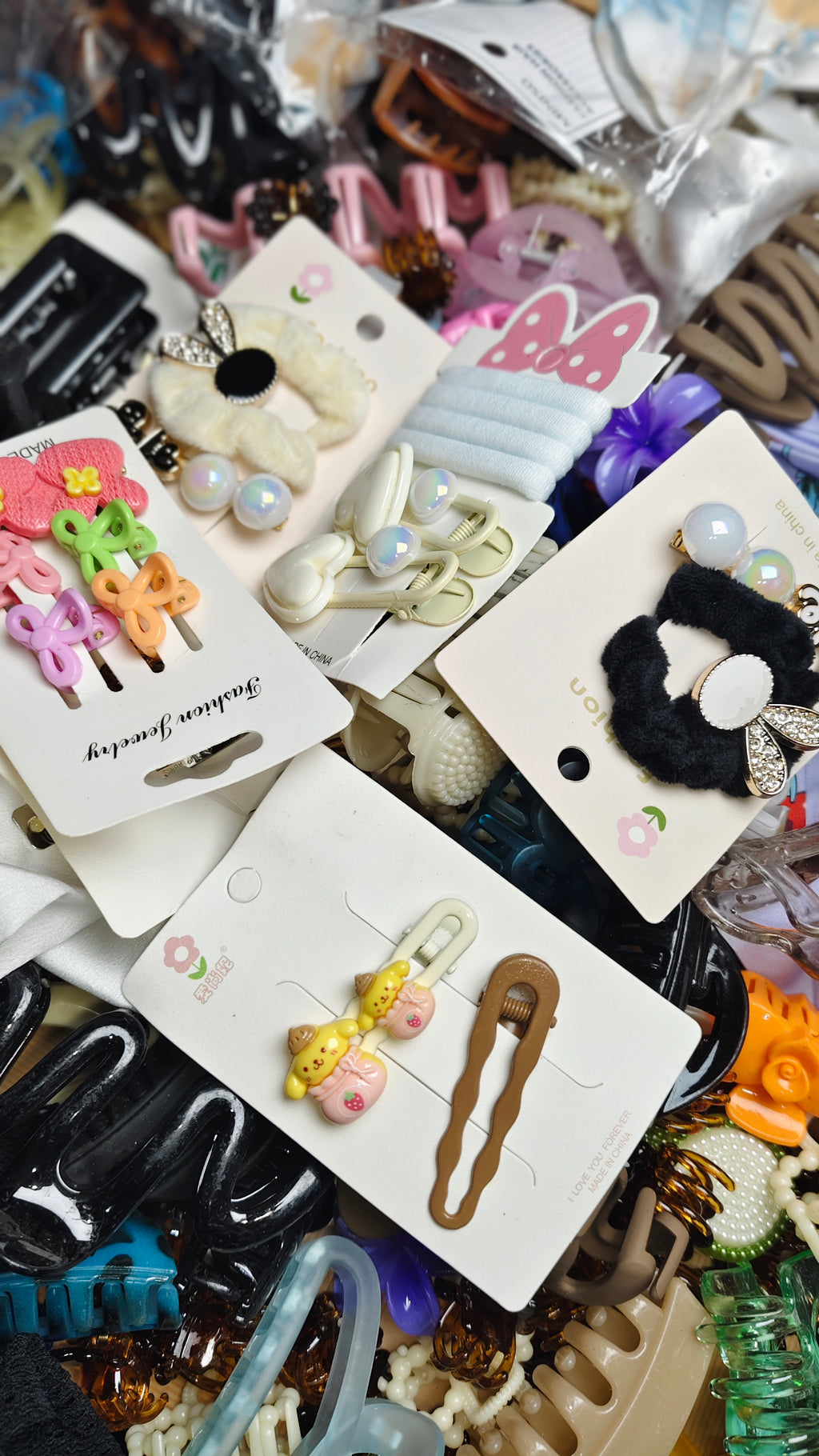Half Kg Mother & Daughter Hair Accessories Deal